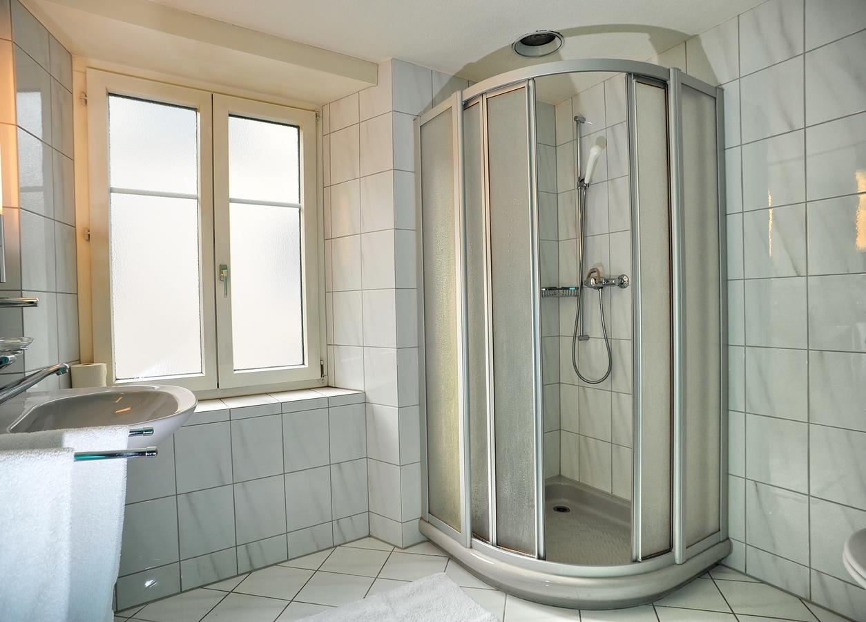 Hotel Freihof Ґларус Екстер'єр фото